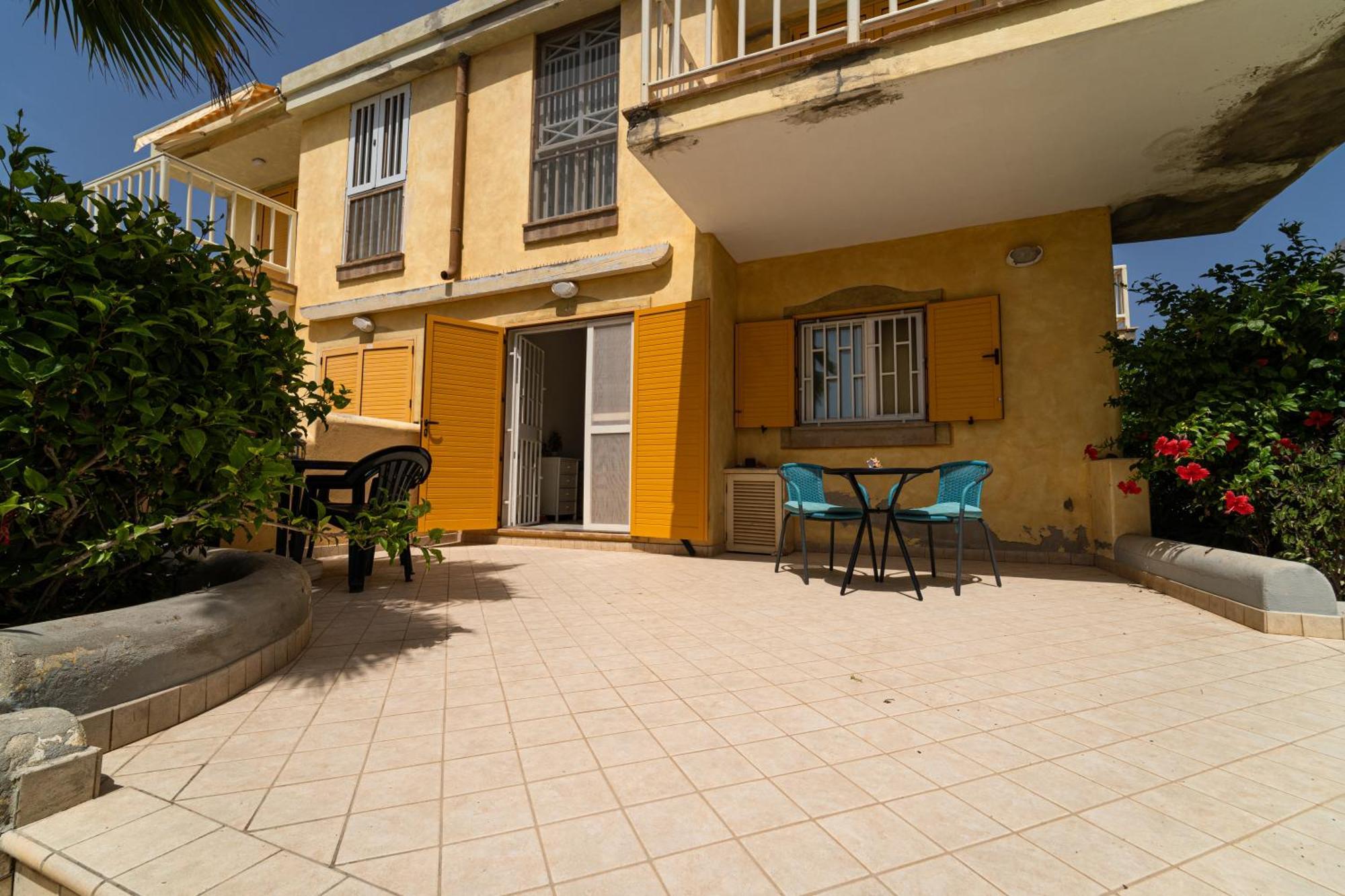 Lovely Beach Front Apartment In Santa Maria Exterior foto